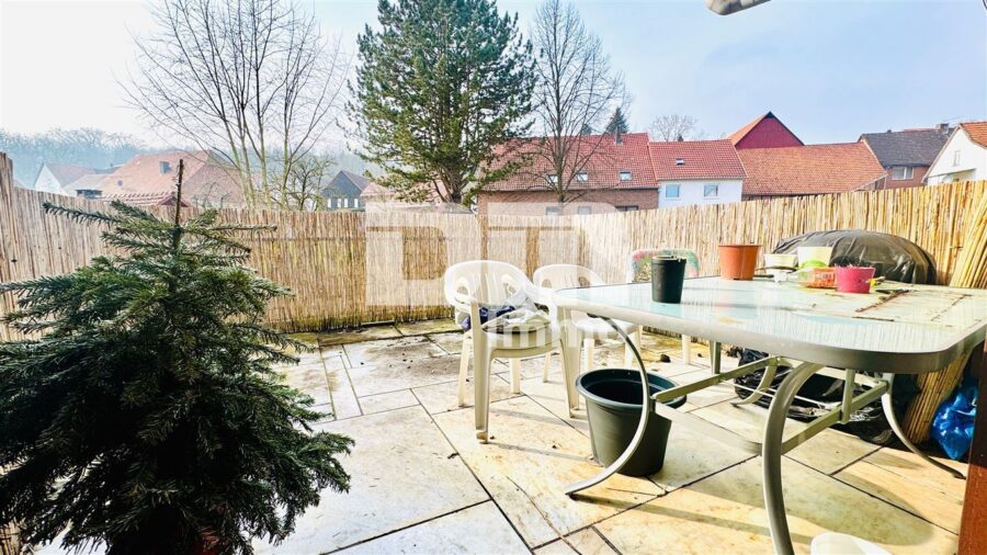 Spannendes Immobilienpaket: 2 Wohnhäuser BJ 1984 + BJ 1900 in idyllischer Lage / OT Arenborn - Haus 2 OG Balkon